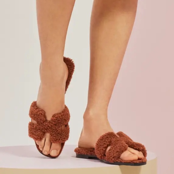 Hermes | Shoes | Hermes Teddy Fur Brown Shearling Oran Sandals 39 9 |  Poshmark